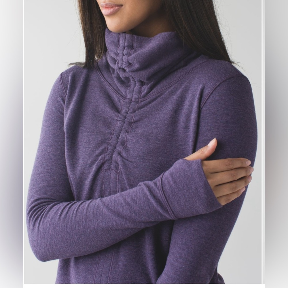Lululemon In A Cinch Long Sleeve Tee